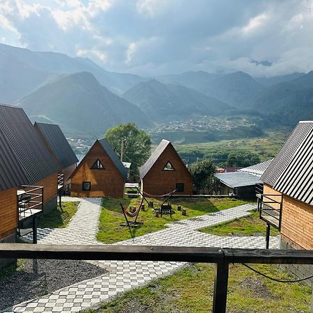 Guesthouse Elli & Cottages Kazbegi Eksteriør bilde
