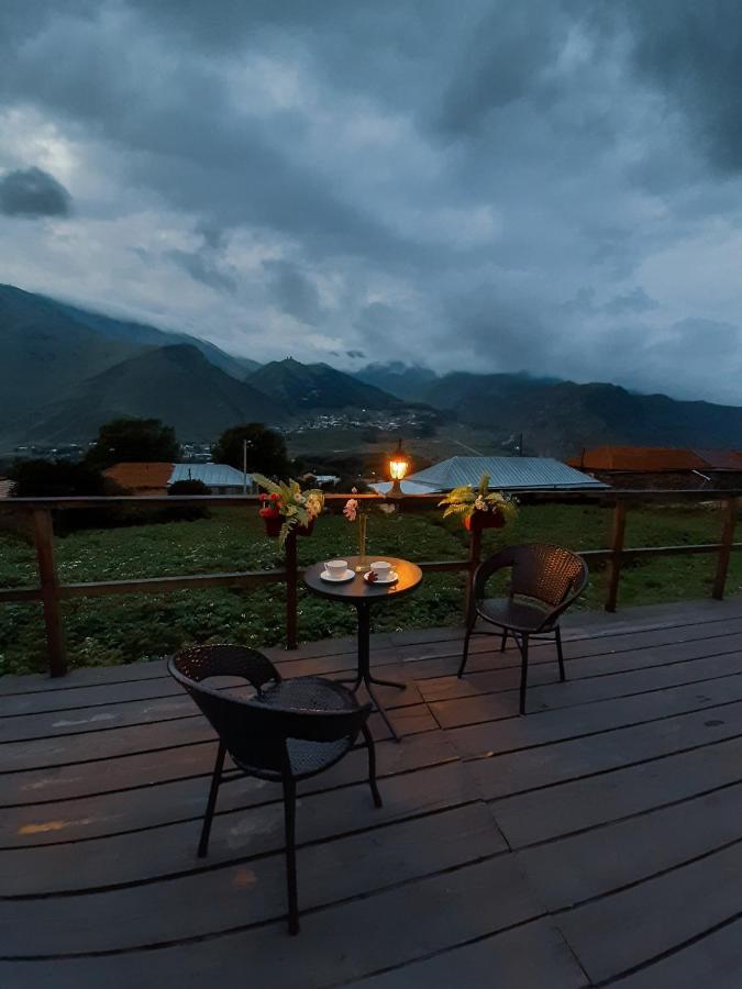 Guesthouse Elli & Cottages Kazbegi Eksteriør bilde