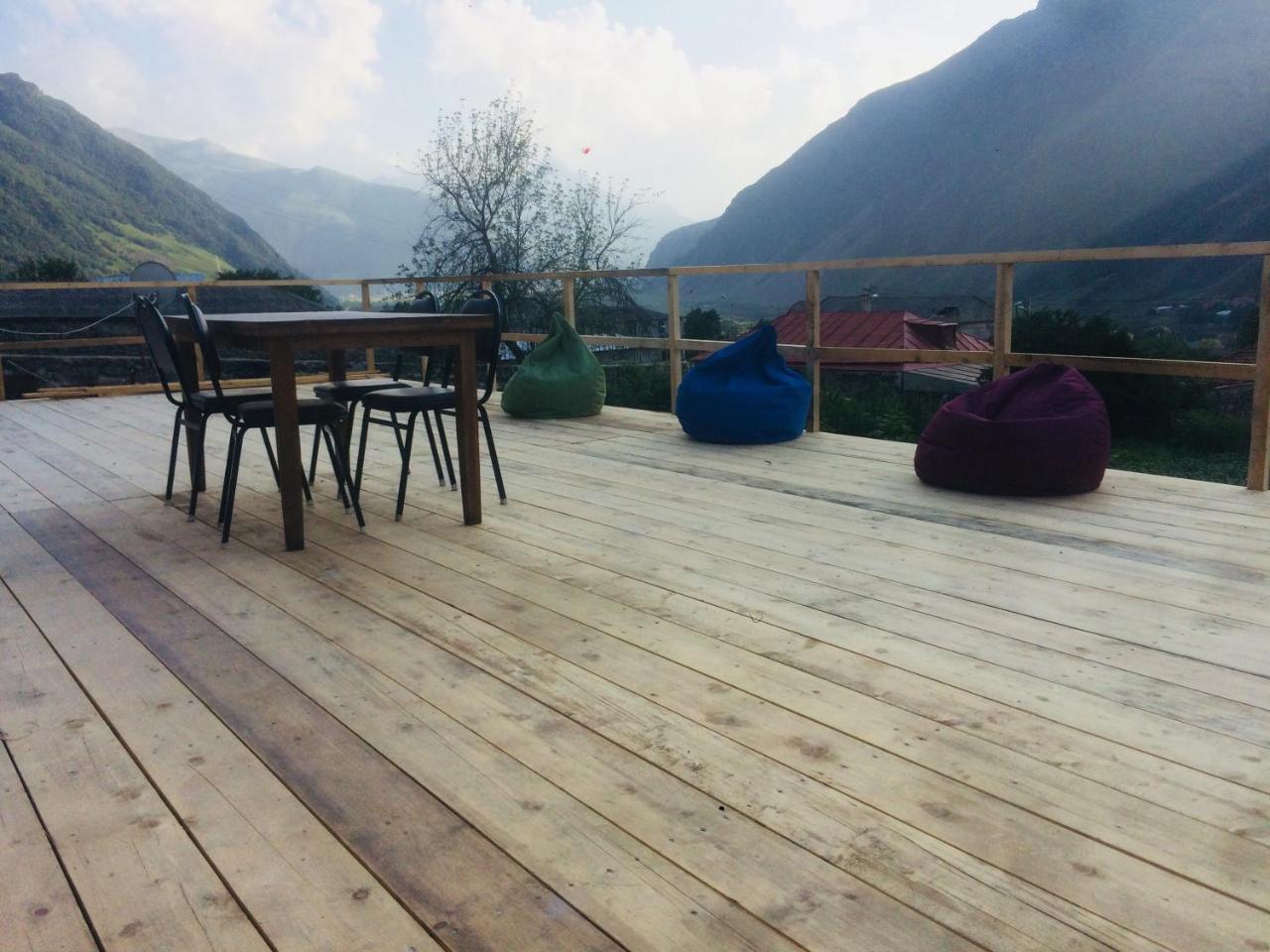 Guesthouse Elli & Cottages Kazbegi Eksteriør bilde